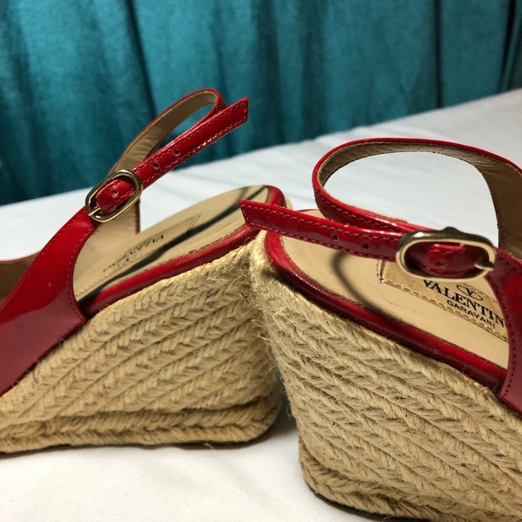 Valentino Garavani Italy red patent leather bow wedge espadrille sandals 38 - Picture 11 of 14
